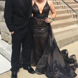 Sherri Hill prom dress